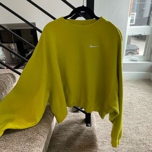 Nike Sportswear Essential Women’s Fleece Crew